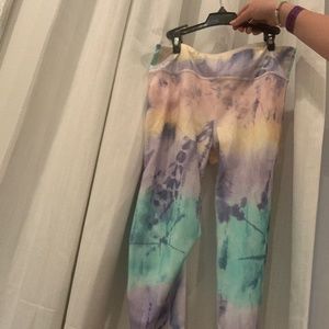 Pastel tie die leggings